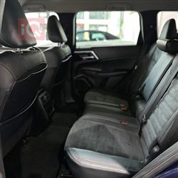 ميتسوبيشي اوتلاندر